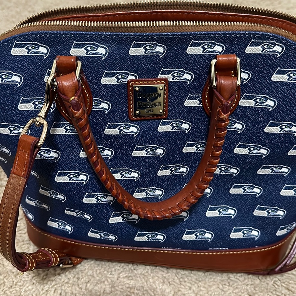 Doomey and Bourke Seahawks purse with matching wallet. Excellent condition